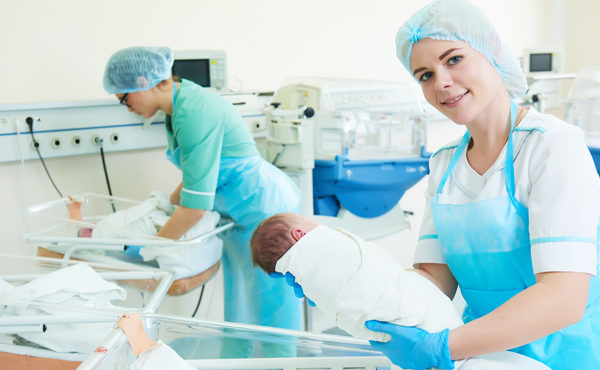 Enfermería y cuidados intensivos neonatales